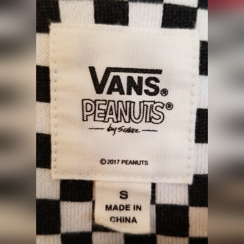 Van's Peanuts by Schultz Snoopy sweatshirt. Adult Small. Black, White & Red. - Picture 4 of 6